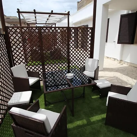 Tres Jolie *