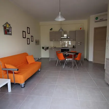 Tres Jolie Daire *